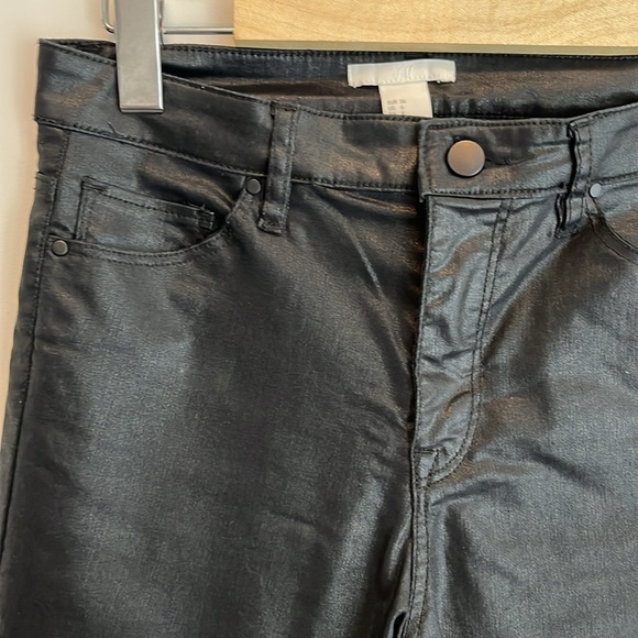 H&M mid-rise shiny jeans - Picture 2 of 10